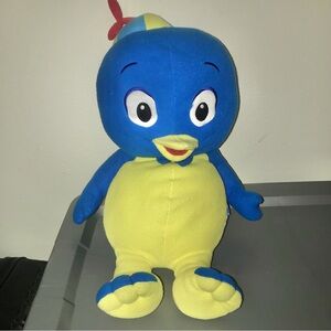 Nick Jr Viacom 2007 Nickelodeon The Backyardigans Pablo Penguin 24" Large Plush